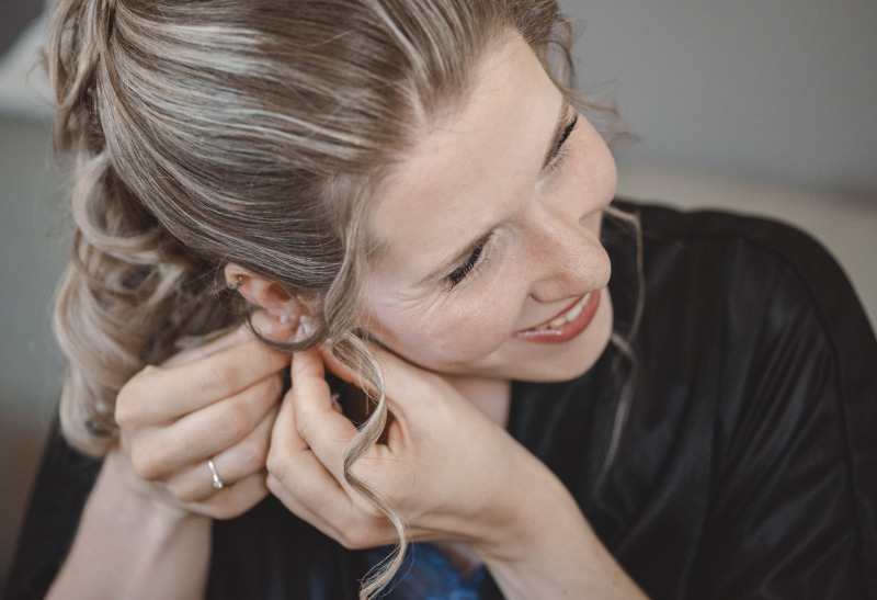 Hochzeitsreportage Vorbereitung ruhiger Moment